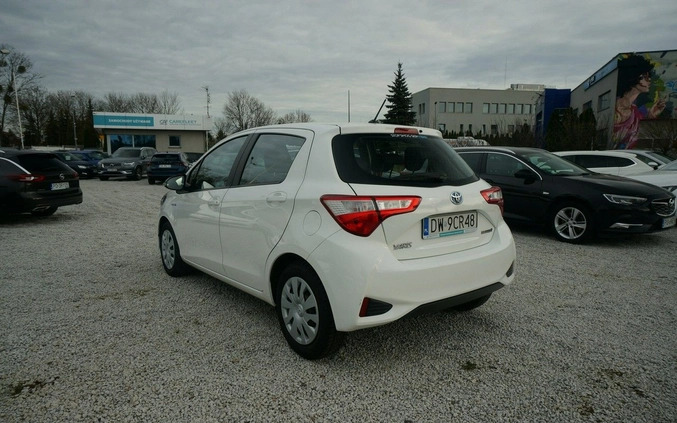 Toyota Yaris cena 42000 przebieg: 179561, rok produkcji 2018 z Skawina małe 529